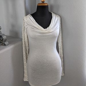 Long natural white long shirt chrochet sleeves XS